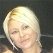 Insegnante bilingue inglese e italiano, laureata in fisica presso il King's college of London. Esperta in certificazioni Cambridge internazionali di vari livelli, specializzata in B1,B2,C1 e C2. PET, FCE, CAE, CPE. Esami Trinity di tutti i livelli e TOEFL